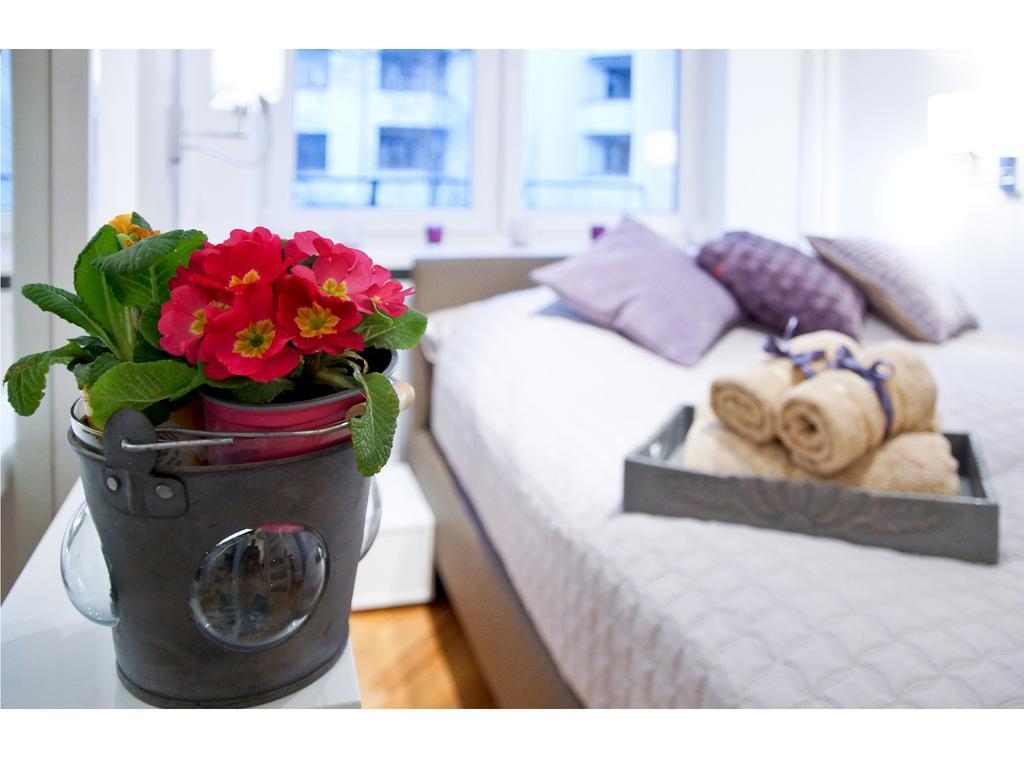 Apartment Srebrna Warsaw